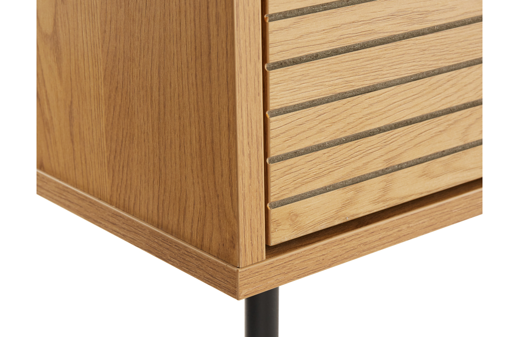 Buffet BRODIE avec finition chêne et pieds noirs - 150x140